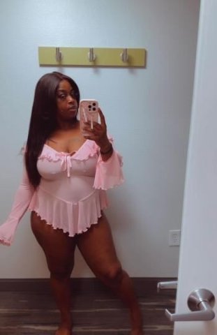 Available NOW 😘Outcalls Only - 25 - 1
