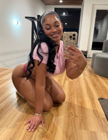 hottest topic 🤩 - 19 - 1
