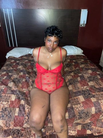 New in town🚨😘! 𝑬𝒍𝒐𝒓𝒂 𝑾𝒚𝒏𝒕𝒆𝒓 ❄ 𝑾𝒂𝒓𝒎, 𝑪𝒖𝒓𝒗𝒚 & 𝑼𝒏𝒓𝒖𝒔𝒉𝒆𝒅 𝑪𝒐𝒎𝒑𝒂𝒏𝒊𝒐𝒏 - 22 - 1