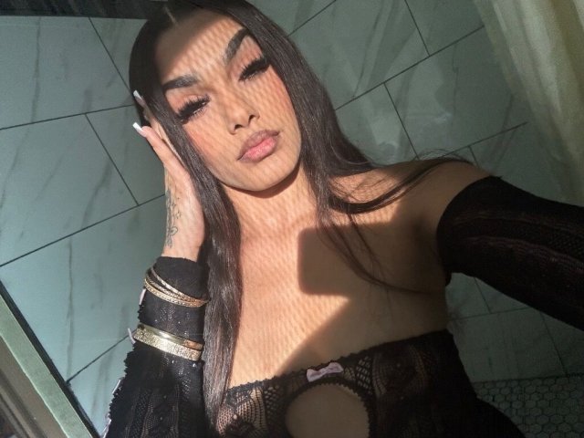 Petite Exotic Latina 🍭💋🔥 - 21 - 1