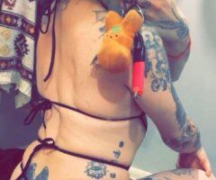 Dayton escorts - " Come get slobbered on by the GOAT " - 32