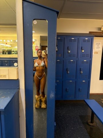 YOUR FAV CHOCOLATE BARBIE - 22 - 1