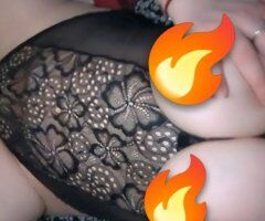 Thick thighs looking to warm you up 💋 🥵 - 29 - Image 8