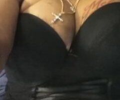 l..Serious clients only short stay $100/$150 half an hour 200 an hour 300 I specialize in massages and fetishes video sex also I party at times - 46 - Image 12
