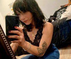 Just because the holiday is over doesnt mean the fun has to stop.. especially with me. Whose trying to come check me out or ill come to you 😘 - 29 - Image 4
