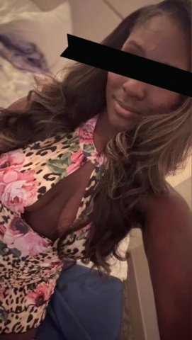 Fun and sweet 21 yr old looking to pleasure you💖. rates in Bio💖Located in Livonia💖.No AA/Black men.No bare - 21 - 1