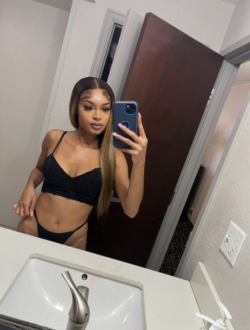 NEW iN TOWN FOR A SHORT STAY😘 - 25 - 1