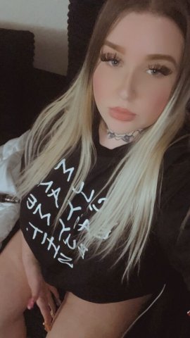 Want me 👉 Sub on FANSLY and DM on X or FANSLY ONLY💋 - 23 - 1