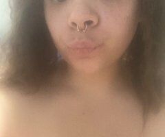Louisville escorts - Will take rv, mobile trailor, food cart, turf gun equiment ect - 30