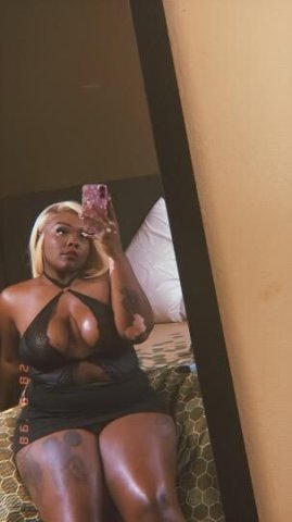 NEW IN TOWN Come Take Your Load Off 💦🙃🌸 - 29 - 1