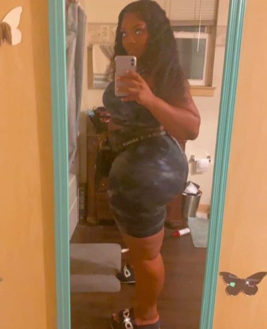 available 24/7🍑 Hosting 🏠😈 FrεαKy👅 Brown skin 🥰 astronomical Booty party friendly - 25 - 1
