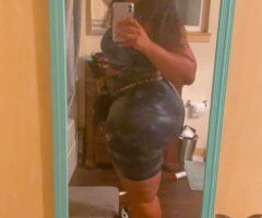 Milwaukee escorts - available 24/7🍑 Hosting 🏠😈 FrεαKy👅 Brown skin 🥰 astronomical Booty party friendly - 25