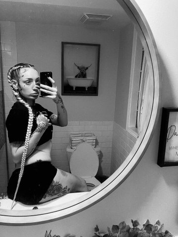 i'm expensive baby , if you don't like that move on😉💖💦 - 24 - 1