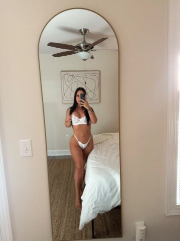 Exotic Bombshell Vanessa - 27 - 1