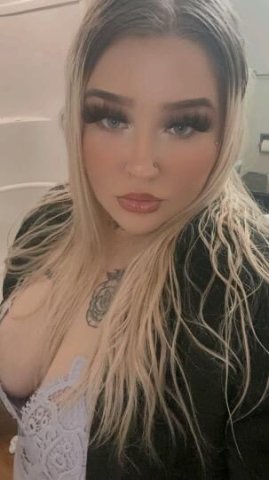 Want me 👉 Sub on FANSLY and DM on X or FANSLY ONLY💋 - 23 - 1