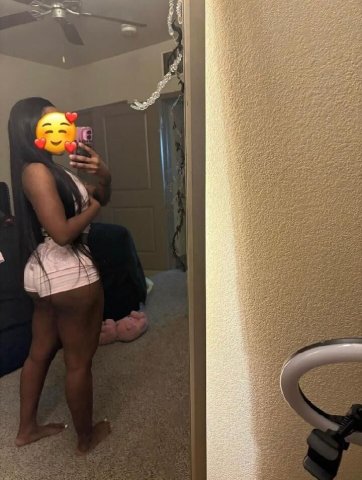 petite yummy 😋 treat🍫 lets not waist time🕥 u gonna love it here 2girls always better than 1👯♀ - 35 - 1