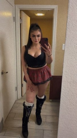 Hello love, I’m available now 💦 Let’s have some fun🔥 come and enjoy your 27💋 - 27 - 1