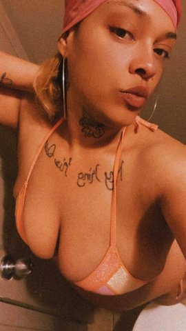 HOUR SPECIAL $200 MUST VERIFY!! INCALLS AND OUTCALLS ARE AVAILABLE - 27 - 1