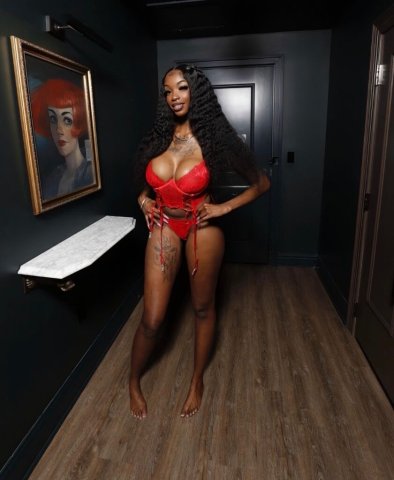 5'11 busty stallion ❣ - 26 - 1