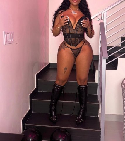 New intown tight pretty young pusssy - 25 - 1