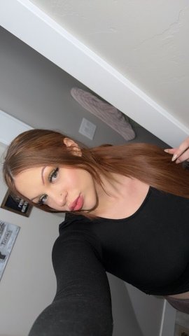 Your Fav Flirty Emerald Eyed Redhead is Back 💋 - 24 - 1