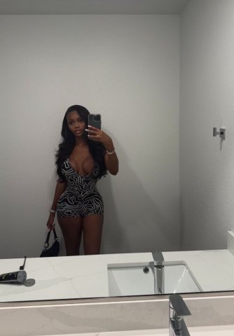 Party girl visiting - 20 - 1