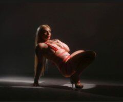 Bubbly Blonde Visiting - 22 - Image 9
