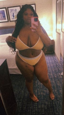 🍑Juicy Curves💋🤍 Wet Mouth 👅 Sexy and Creamy🧸 - 21 - 1