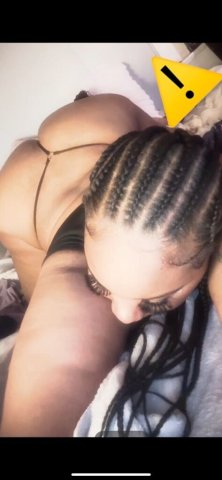 sexy brown skin baddie - 24 - 1