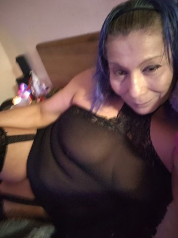 sexy Mamacita want to have fun - 52 - 1