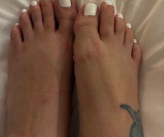 OUTCALL OUTCALL - WHITE TOES FOOT JOBS BODY MASSAGE QUEEN SEXY FEET - 31 - Image 2