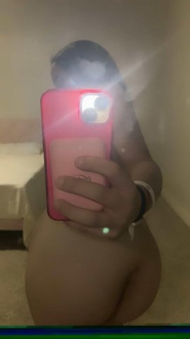 prettyface petite lovin lightskin - 18 - 1