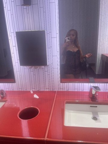Hey its jade , back in town 💋 - 20 - 1