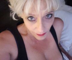 Stunning Sex Bomb 💋 - 48 - Image 8