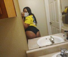 Miss Tiffany Wett - 24 - Image 3