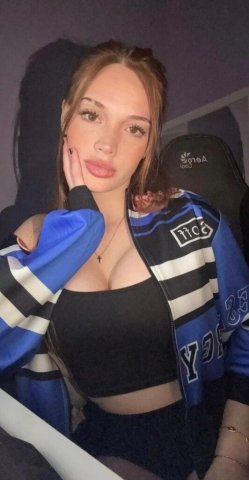 🤩✨I’m available daddy come to me To please all your desires and fantasies I have a very sweet vagina like honey 🥰🍯 - 27 - 1