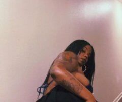 😜💦 Your new obsession... brown skin and thick thighs 🍫 - 26 - Image 5
