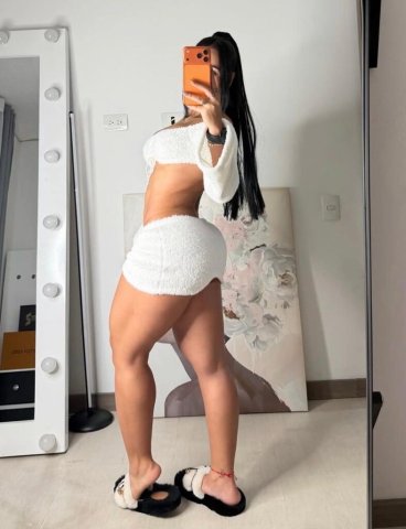 Sweat but not innocent 💕 Your favorite distraction WHATSAPP 334-4 01-6304 - 26 - 1