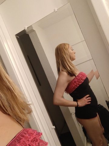Girll Next Door-Location-Location-Location - 38 - 1