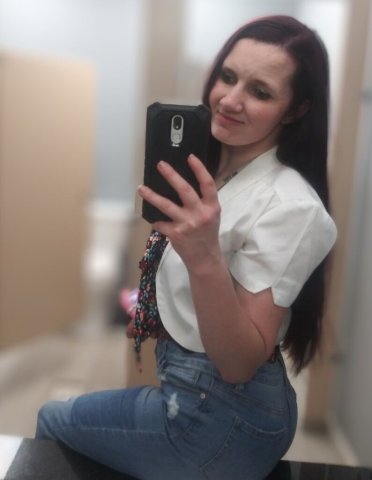 Sweet, Fun & Looking for Some Good Company Tonight 😉 - 30 - 1