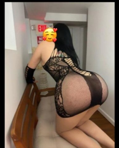 Hello love, I am a very sexy Latina girl willing to take pleasure. - 27 - 1