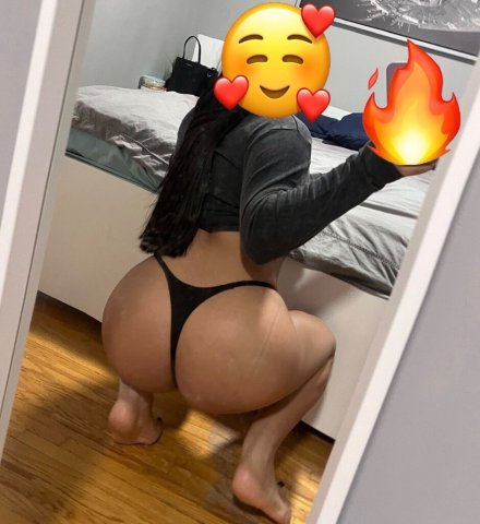 Hi love, I'm available, new in the area. I respond faster on WhatsApp. - 26 - 1