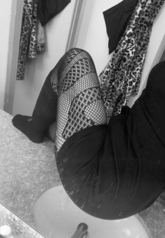 Hey Hun Incalls Outcalls Lets Have Fun 😘 No Raw No BBJ Clean Men Only - 25 - 1
