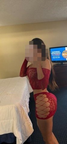 am sexy and hot colombiana, text me baby and enjoy with me.Available for incall - 27 - 1