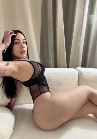 Cara y cuerpo hermoso mirada sexy latina esperando por ti - 25 - 1