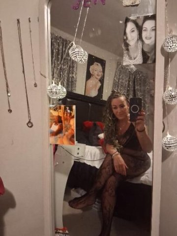 mature respectful gentlemen preferred - 40 - 1