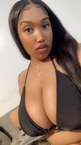 Pretty Mouth Pretty Lips Thicc A$$ And Tits! 🍒💦🍑😘💕 (Limited Time Only) DIA INCALL - 24 - 1