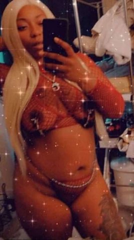 Here for a short time not a long time enjoy me while u can 😘 - 25 - 1