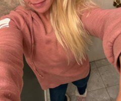 Pittsburgh escorts - 32F Sexy Submissive Blonde Available to Play ;) - 32