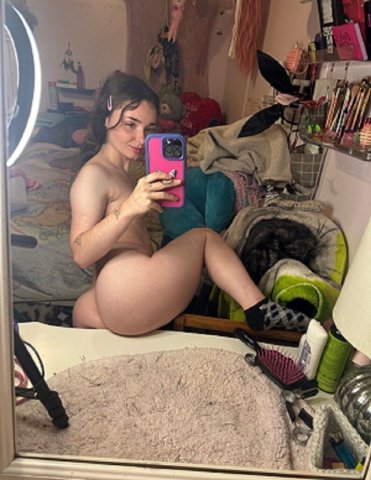 Horny Queen Yummy Pussy I'm available for full service👅Incall📞outcall📞Carfun💞Face Time Shows-23✅ - 23 - 1